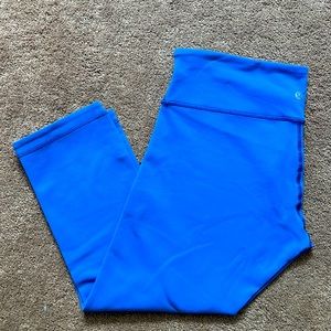 💥SOLD💥Lululemon Scuba Crop Leggings - bright blue size 12